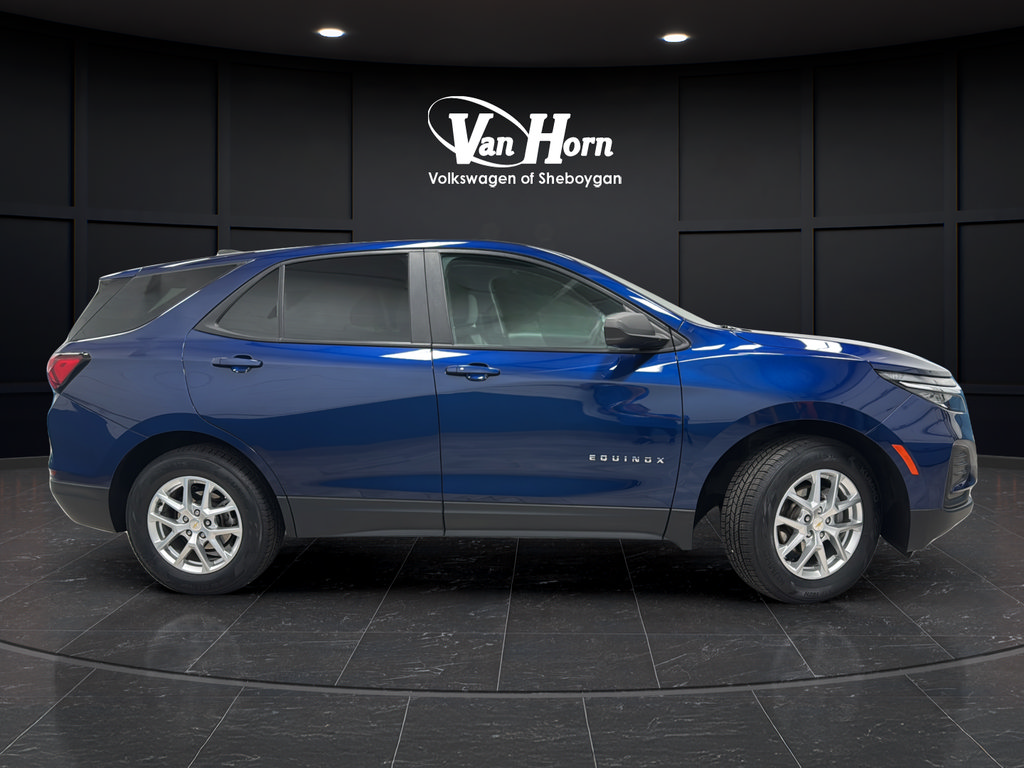 Used 2022 Chevrolet Equinox LS w/ LS Convenience Package AWD/4WD image 8