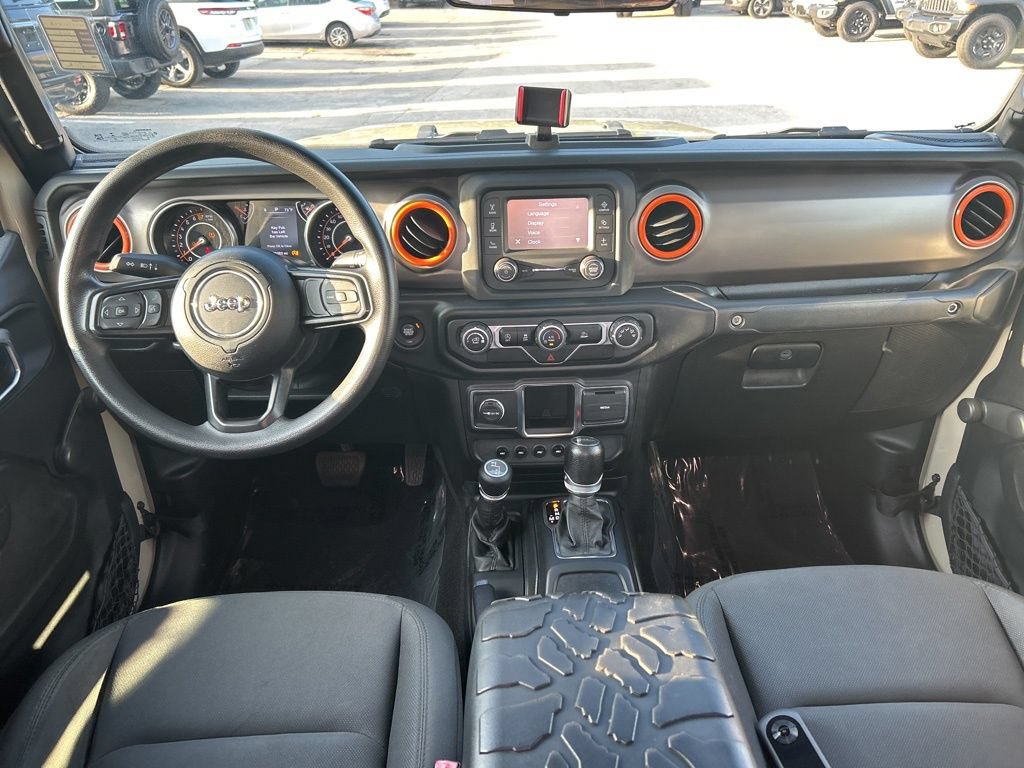 Used 2020 Jeep Gladiator Sport AWD/4WD image 32