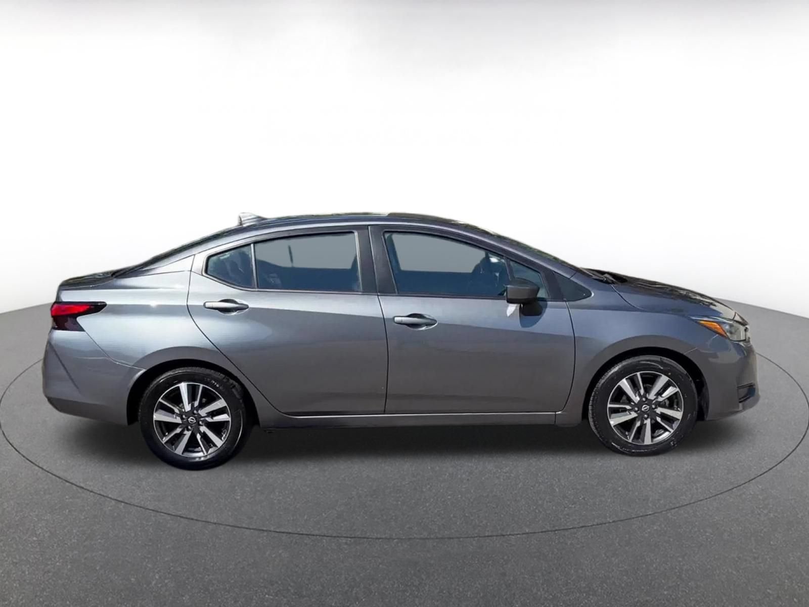 Used 2025 Nissan Versa SV FWD image 16