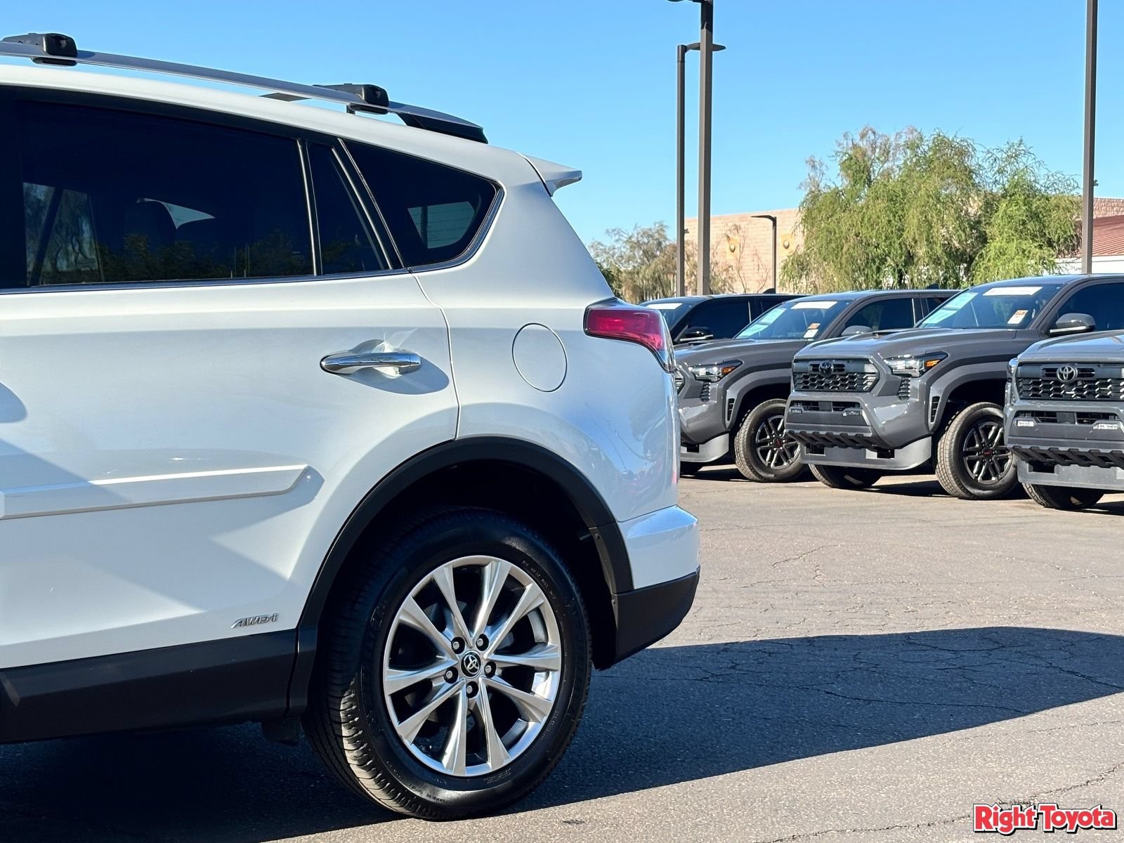Certified 2016 Toyota RAV4 Limited w/ Advanced Technology Package AWD/4WD image 10