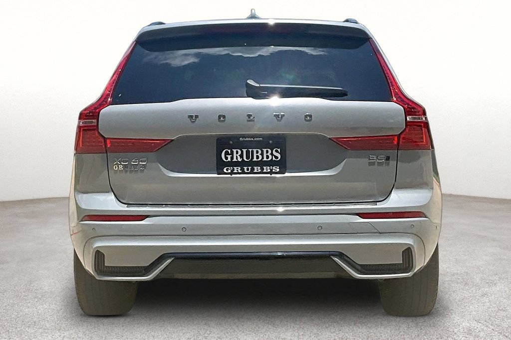 Certified 2024 Volvo XC60 B5 Plus w/ Protection Package Premier AWD/4WD image 5