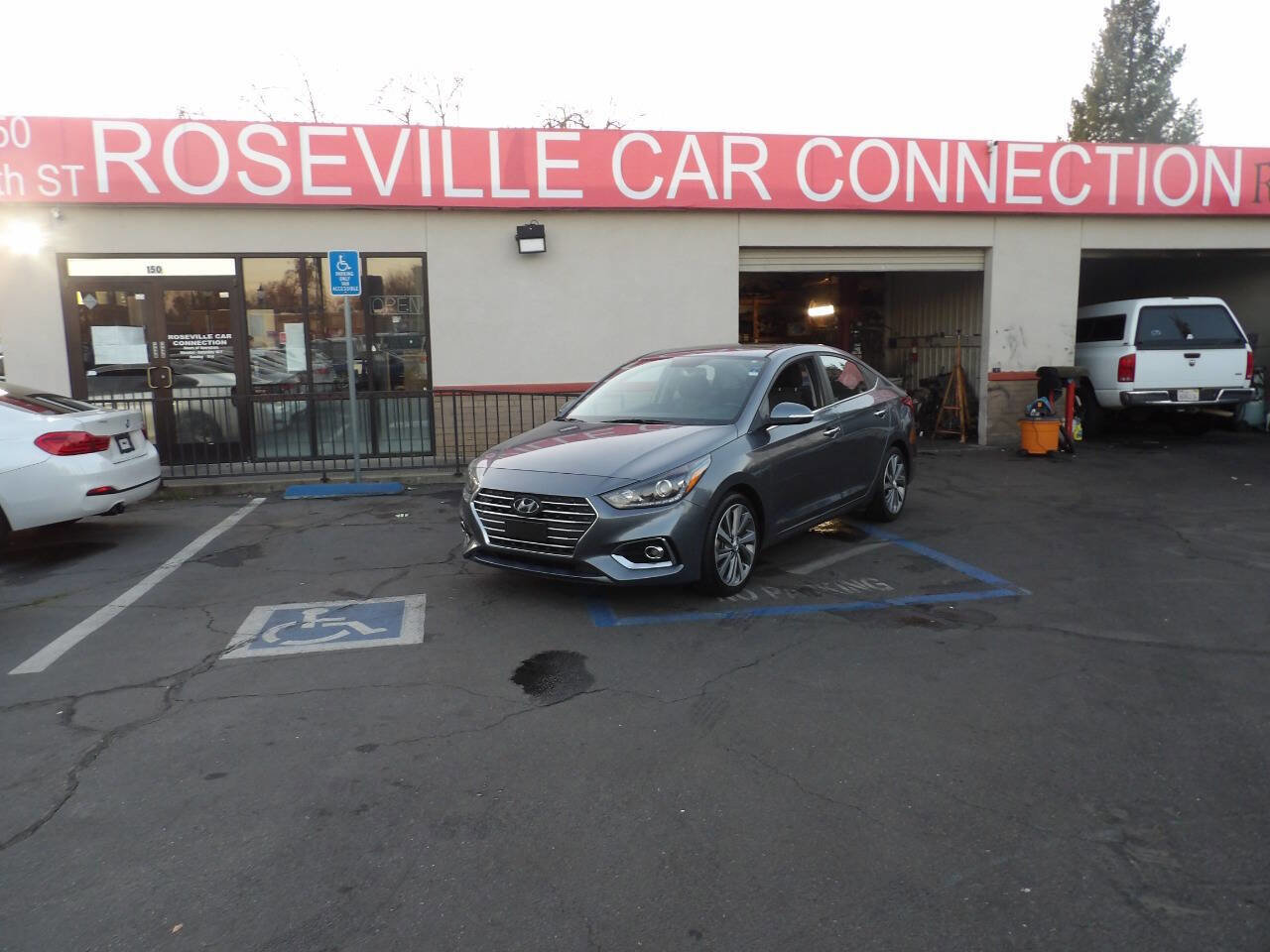 Used 2019 Hyundai Accent Limited image 1