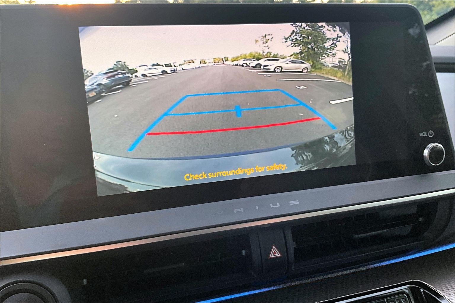 Used 2025 Toyota Prius XLE FWD image 20