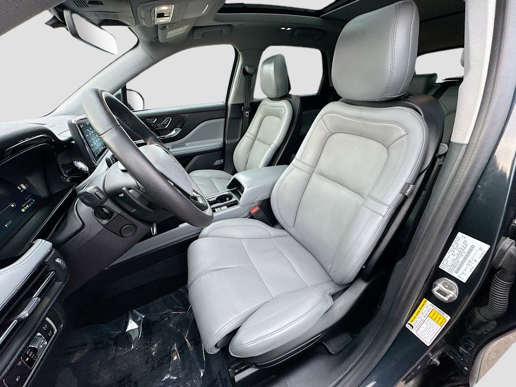 Used 2022 Lincoln Corsair Reserve w/ Equipment Group 201A image 18