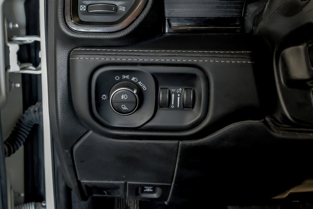 Used 2022 RAM 3500 Limited image 25