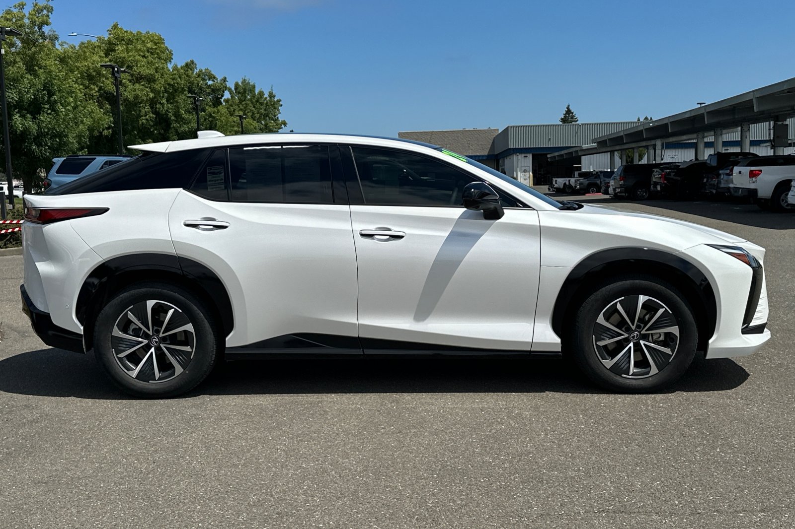 Certified 2024 Lexus RZ 450e Premium w/ Technology Package AWD/4WD image 3