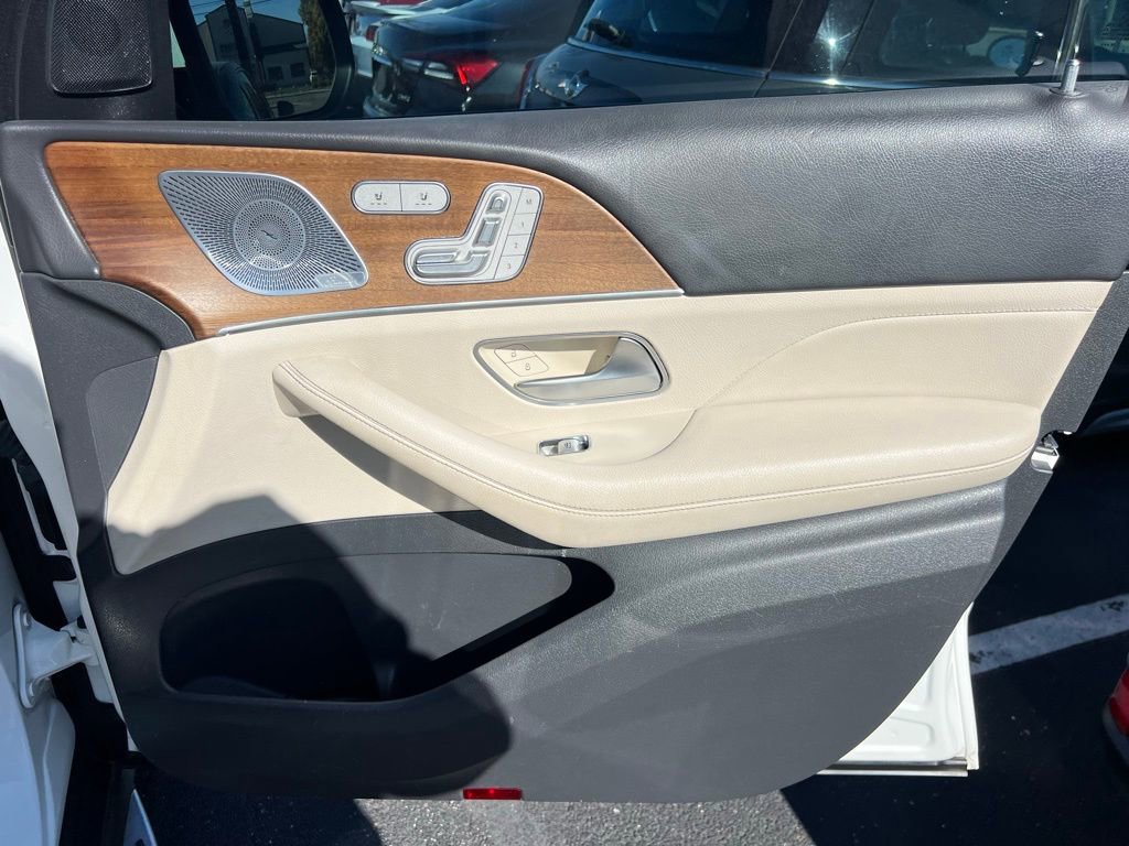 Used 2020 Mercedes-Benz GLS 450 4MATIC image 39