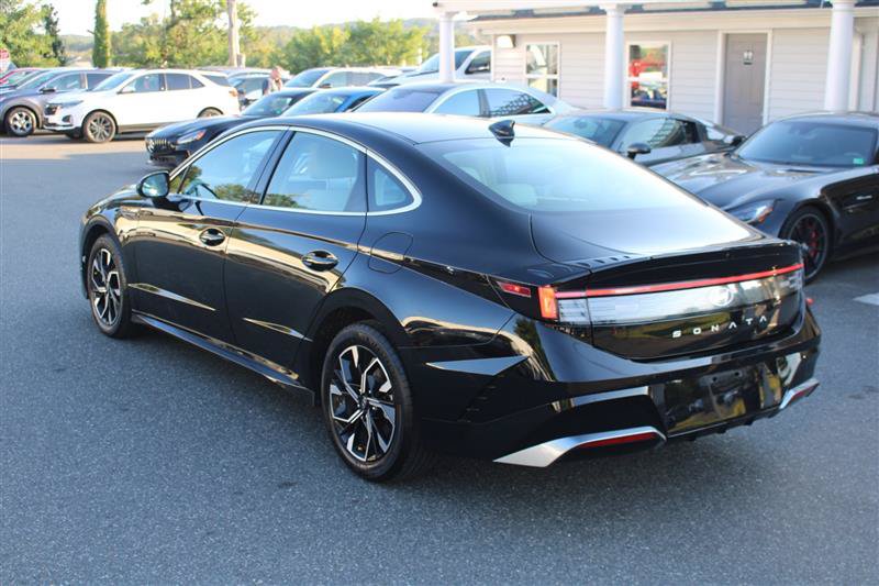 Used 2025 Hyundai Sonata SEL FWD image 5