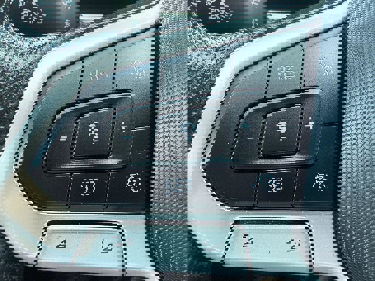 Used 2022 Volkswagen Atlas Cross Sport SEL Premium R-Line image 15