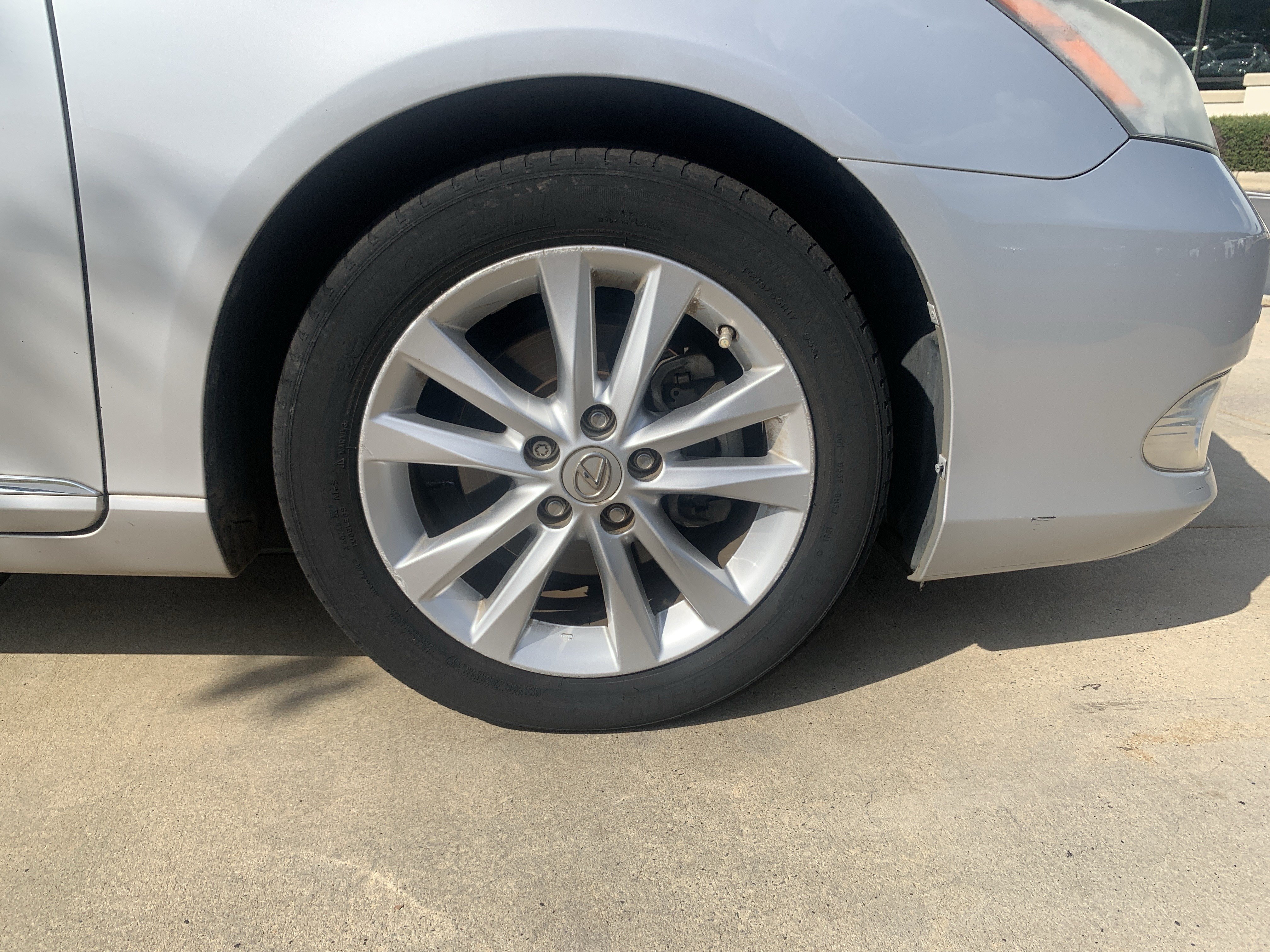 Used 2010 Lexus ES 350 w/ Preferred Accessory Package FWD image 11