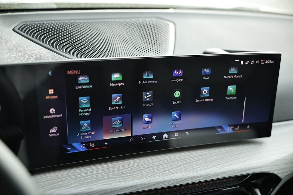 New 2026 BMW 330i Sedan w/ Premium Package image 38