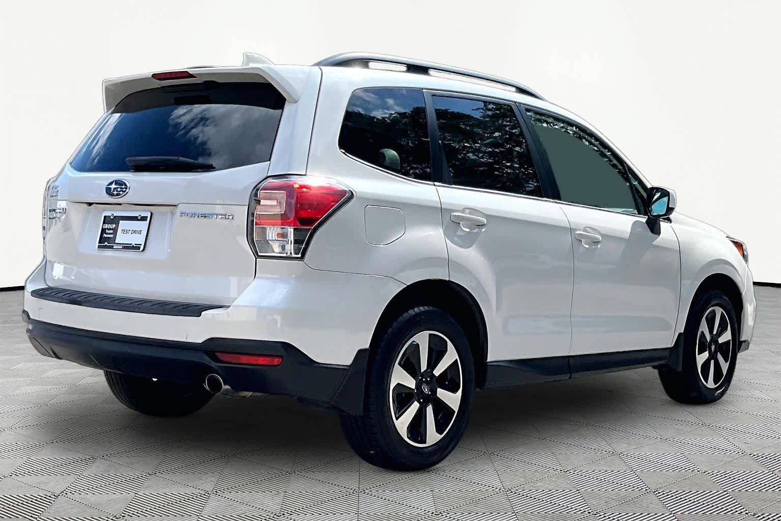 Used 2018 Subaru Forester 2.5i Limited AWD/4WD image 13