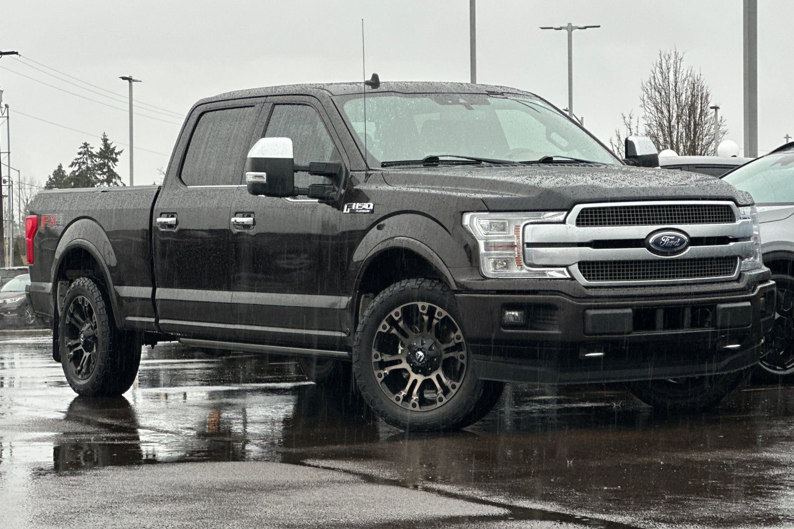 Used 2019 Ford F150 Platinum w/ Technology Package image 2