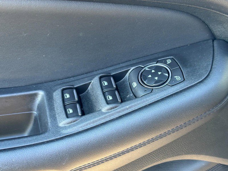 Used 2022 Ford Edge SEL w/ Convenience Package image 17