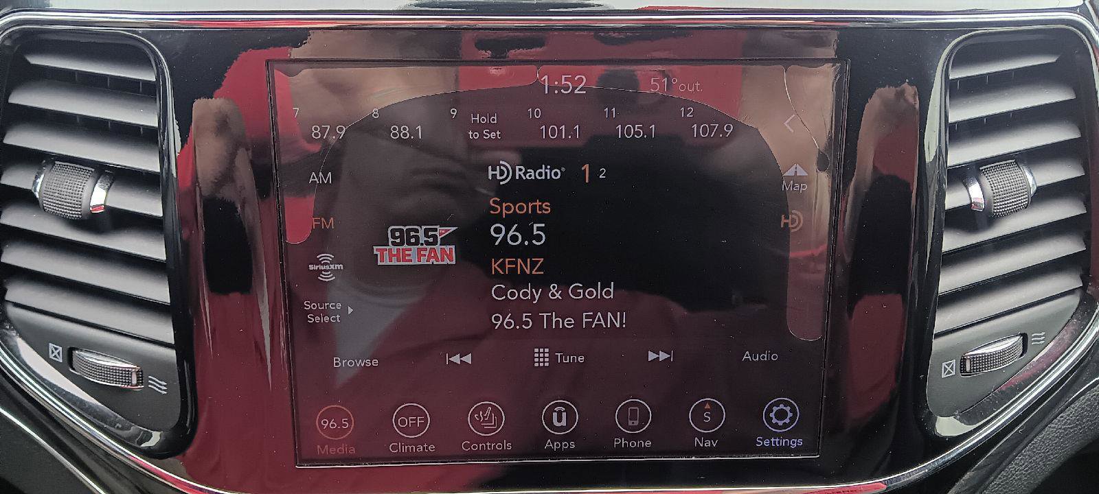 Used 2020 Jeep Grand Cherokee Overland image 20