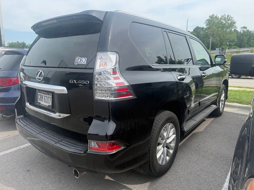 Used 2018 Lexus GX 460 Premium w/ Premium Package AWD/4WD image 9