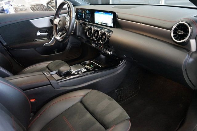 Used 2020 Mercedes-Benz CLA 250 4MATIC image 50