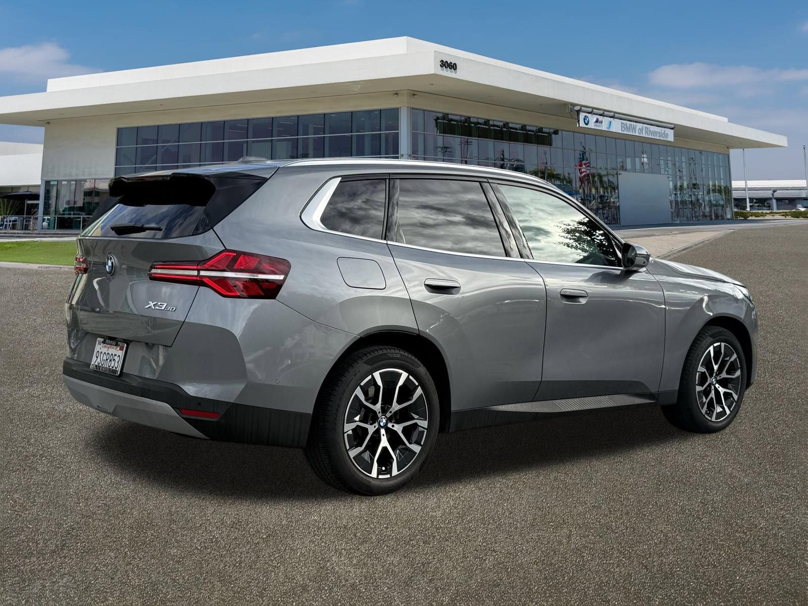 Used 2025 BMW X3 xDrive30i w/ Premium Package image 11