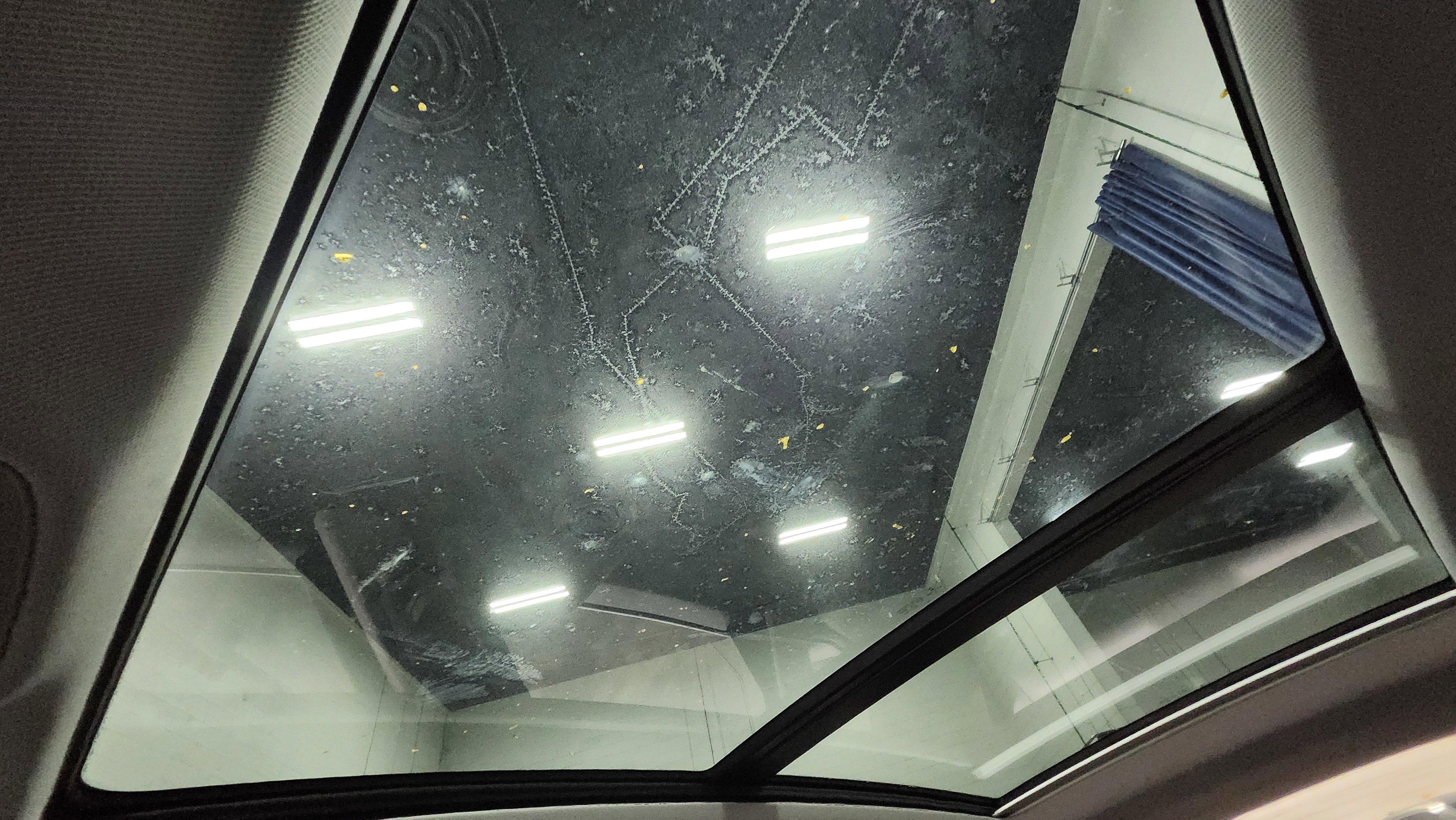 Used 2020 Audi Q5 Premium w/ Convenience Package image 2