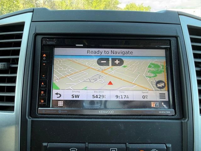Used 2012 Nissan Xterra PRO-4X w/ Pro-4x Leather Pkg AWD/4WD image 12