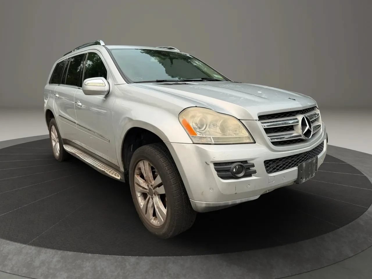Used 2009 Mercedes-Benz GL 450 4MATIC image 3