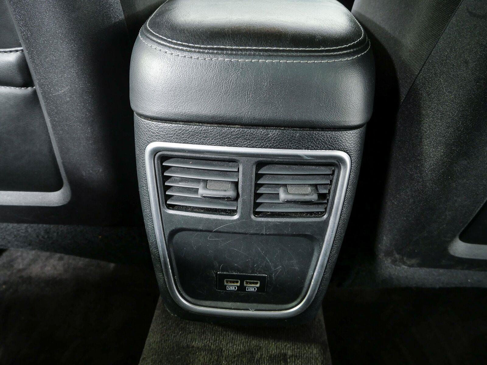 Used 2018 Dodge Charger R/T RWD image 18