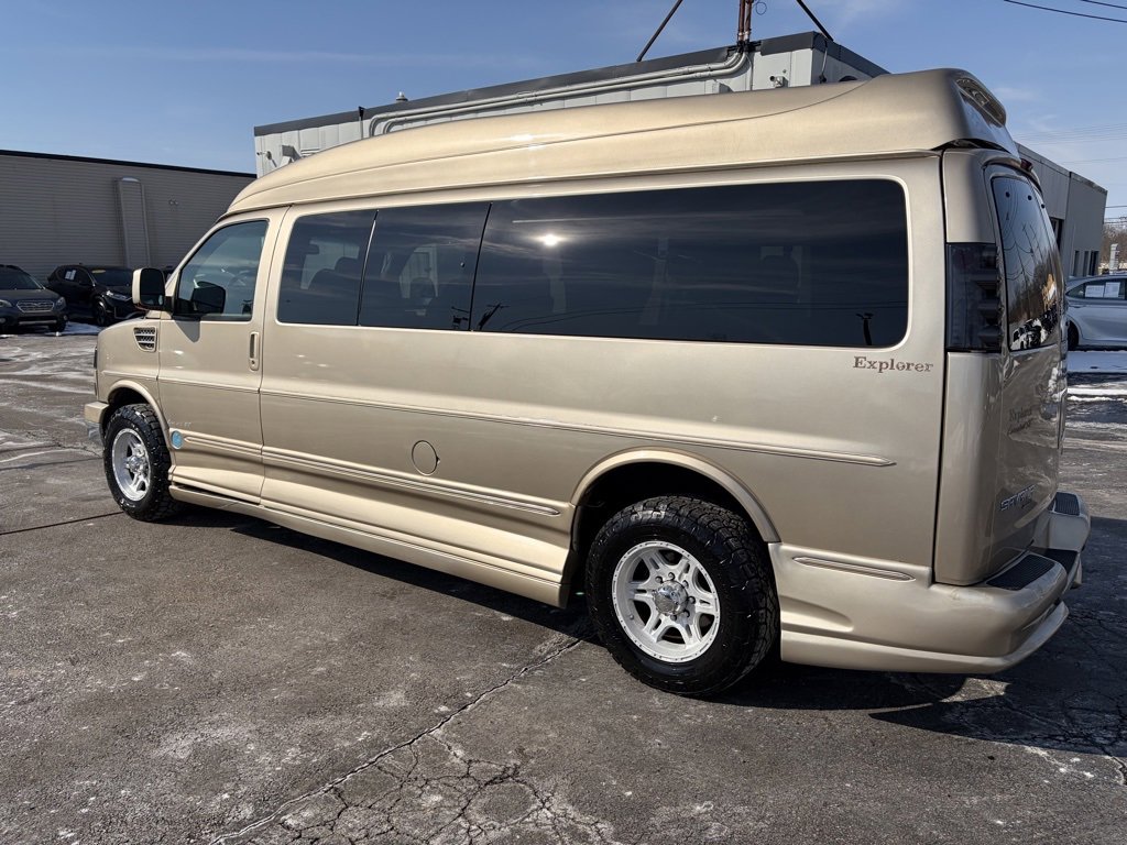 Used 2008 GMC Savana 2500 Extended Passenger w/ Preferred Equipment Group image 37
