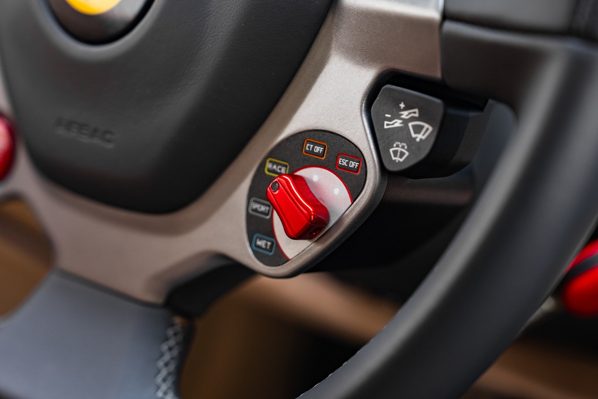 Used 2016 Ferrari F12 Berlinetta RWD image 35