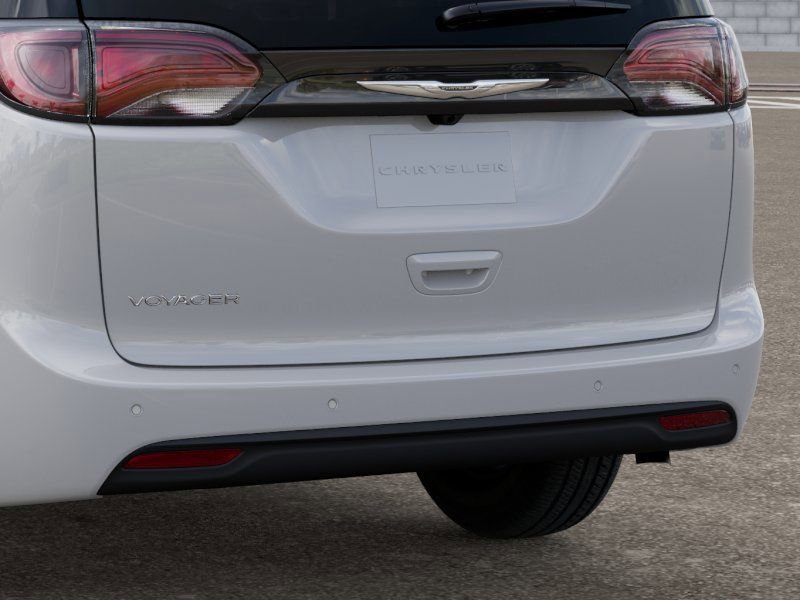 New 2026 Chrysler Voyager LX image 20