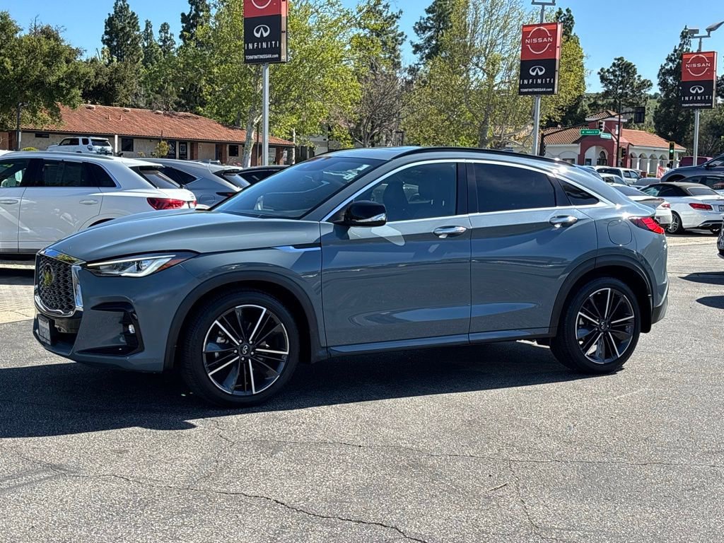 Certified 2023 INFINITI QX55 Luxe w/ Cargo Package image 8