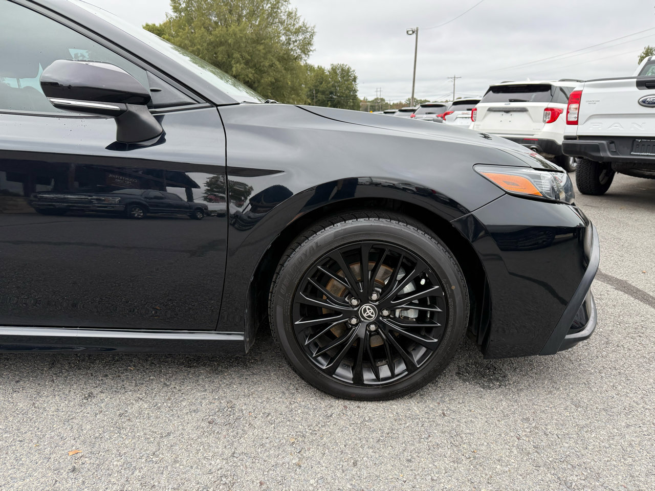 Used 2022 Toyota Camry SE image 38