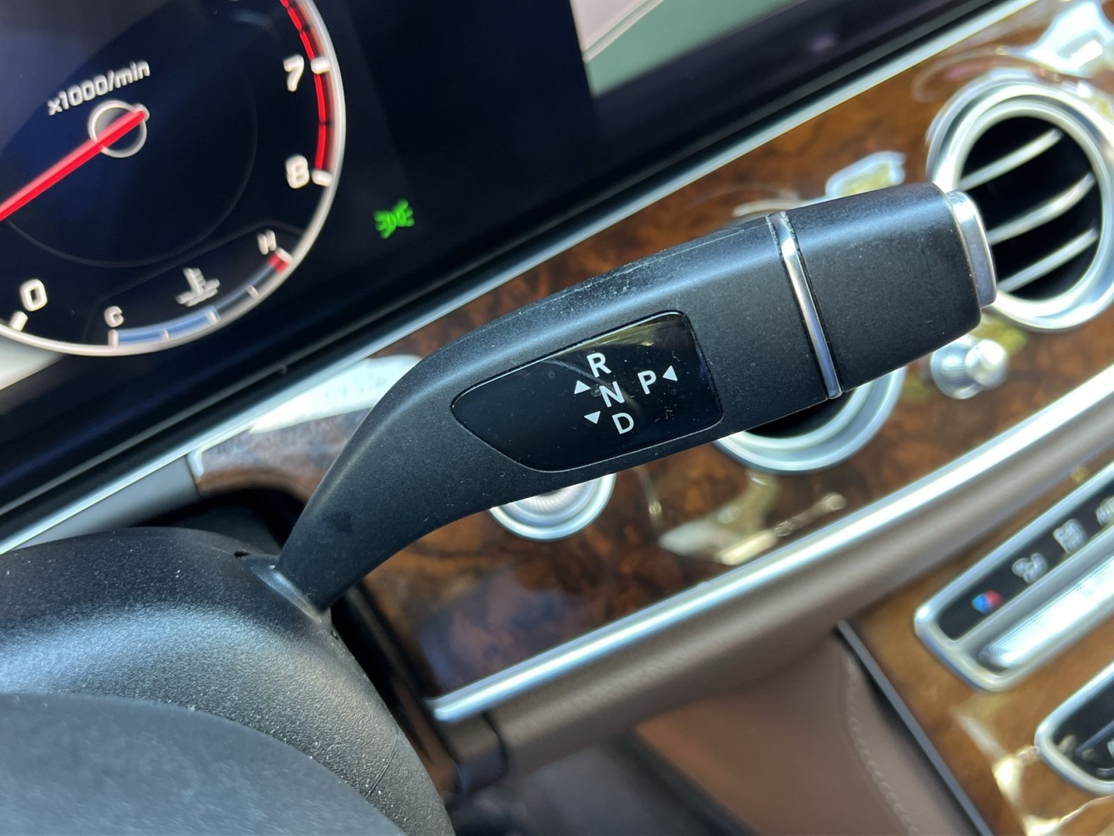 Used 2019 Mercedes-Benz E 300 4MATIC image 27