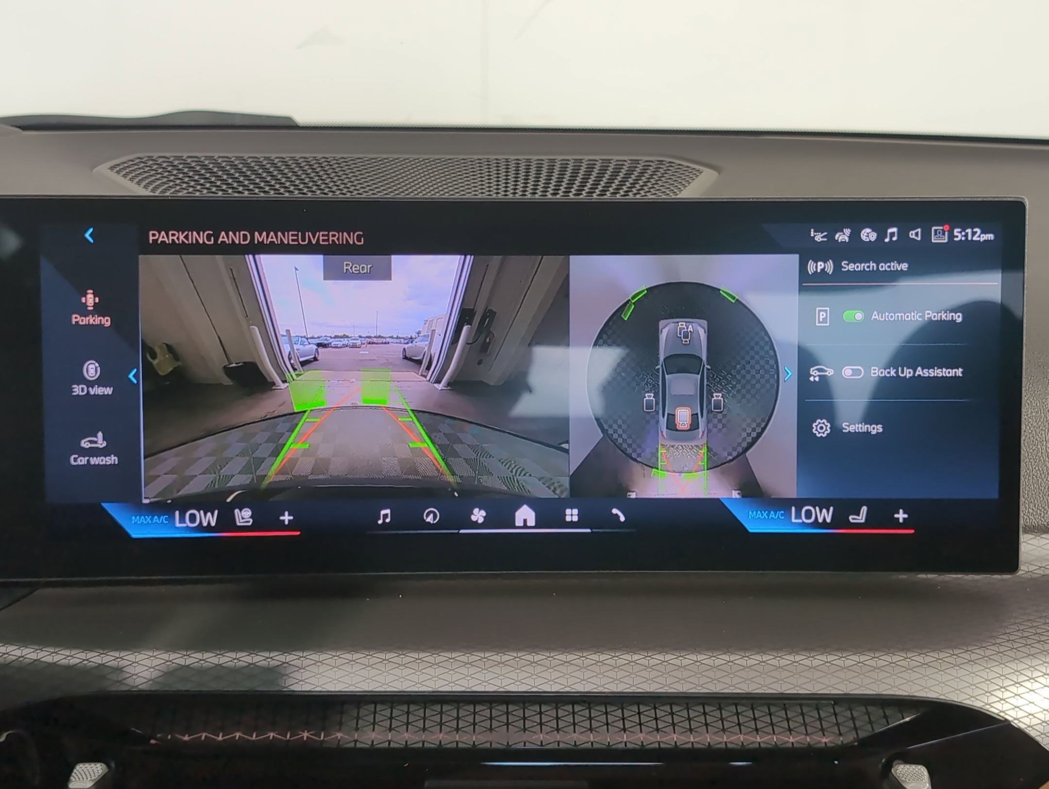 Used 2026 BMW 330i Sedan w/ M Sport Package image 23