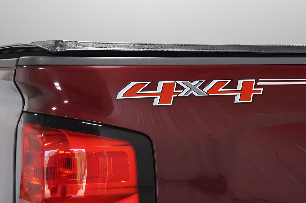 Used 2016 Chevrolet Silverado 2500 High Country w/ Duramax Plus Package AWD/4WD image 35