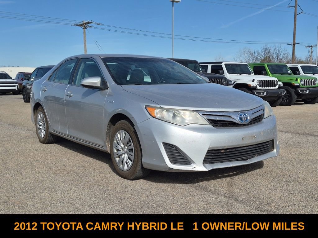 Used 2012 Toyota Camry LE image 1
