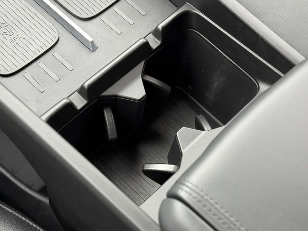 Used 2025 Hyundai Santa Fe Limited AWD/4WD image 24