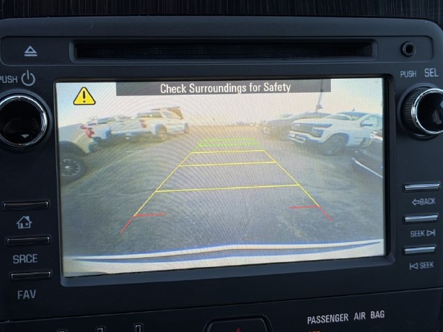 Used 2017 Chevrolet Traverse LT FWD image 19