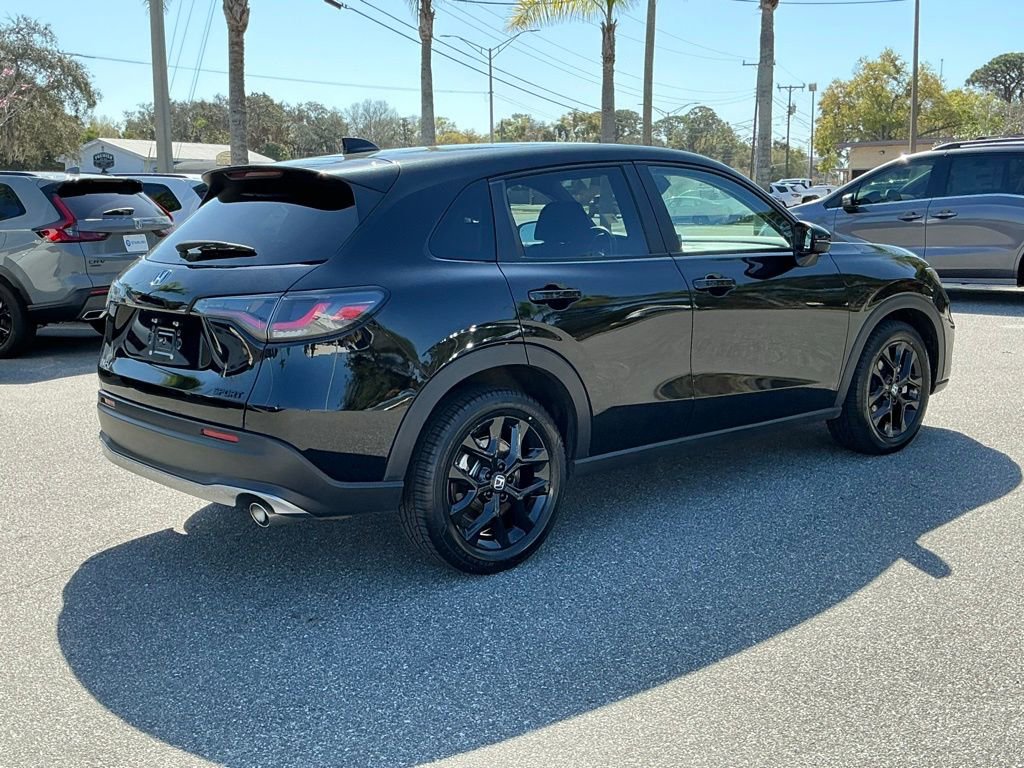 Certified 2025 Honda HR-V Sport image 8