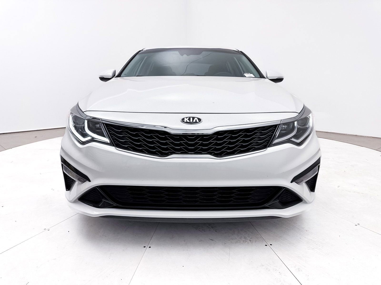 Used 2020 Kia Optima LX image 11