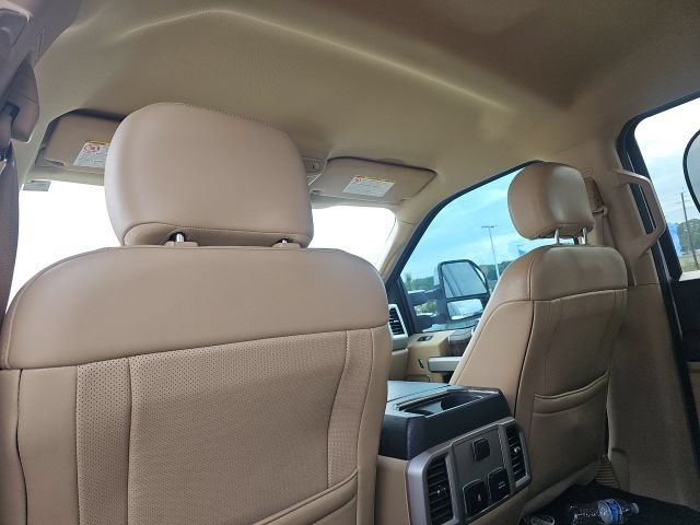 Used 2019 Ford F250 Lariat w/ Lariat Ultimate Package AWD/4WD image 16