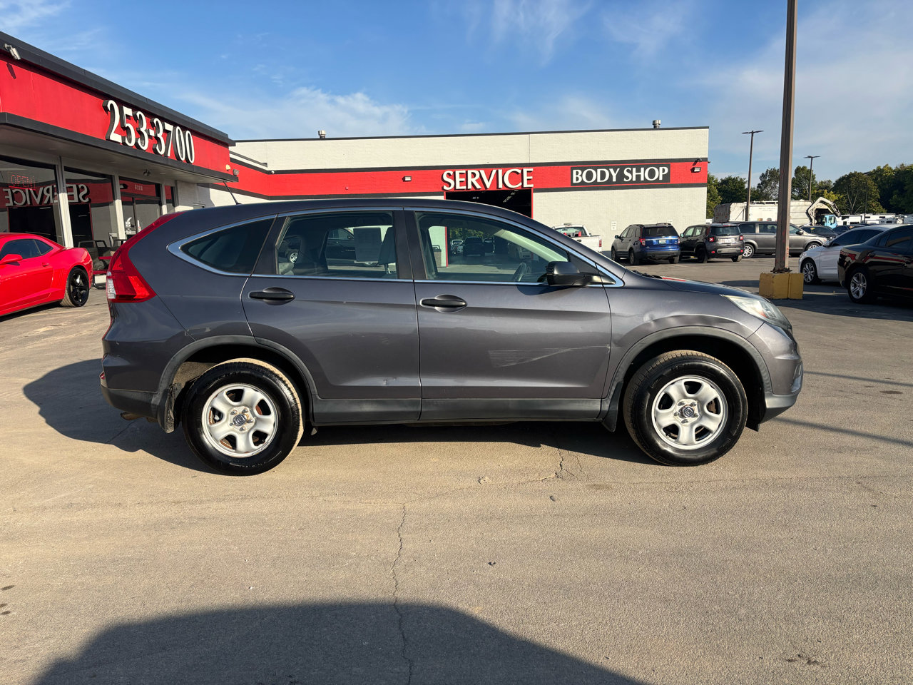 Used 2016 Honda CR-V LX image 2