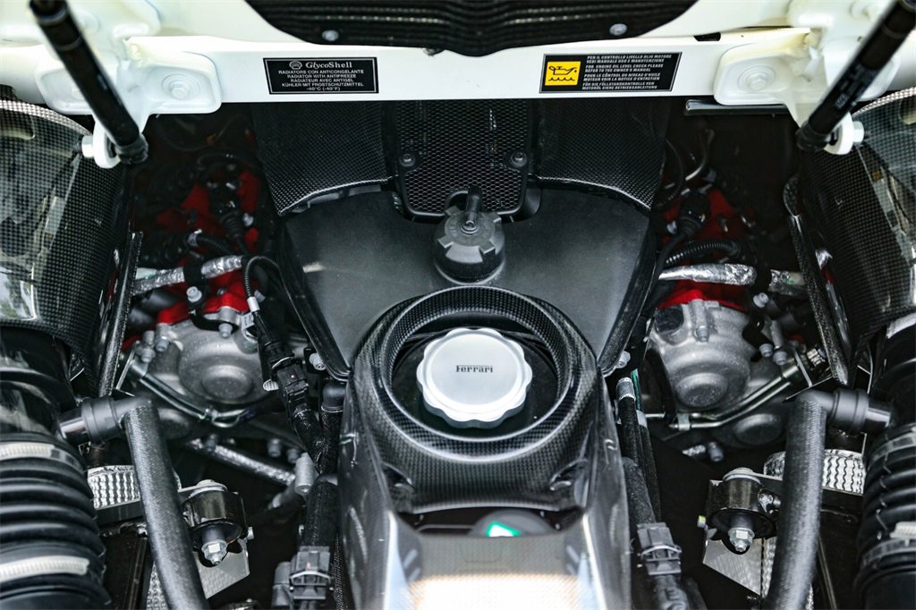 Certified 2022 Ferrari F8 Tributo image 20