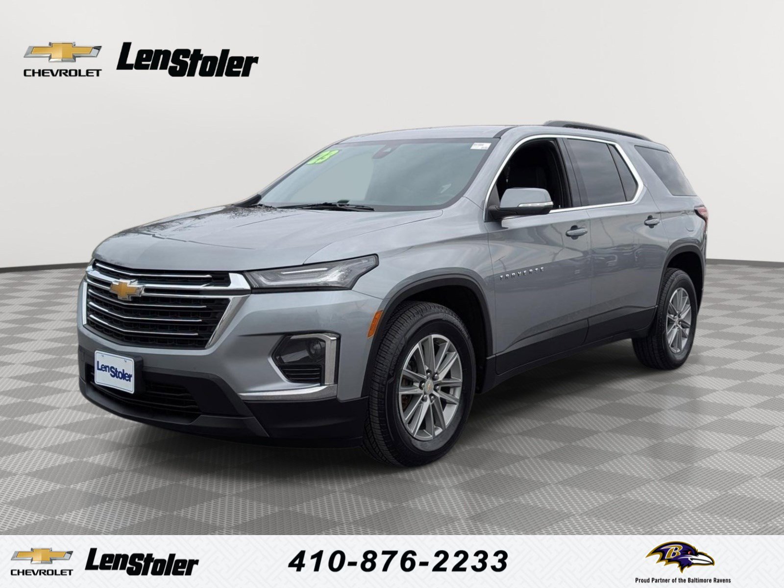 Used 2023 Chevrolet Traverse LT