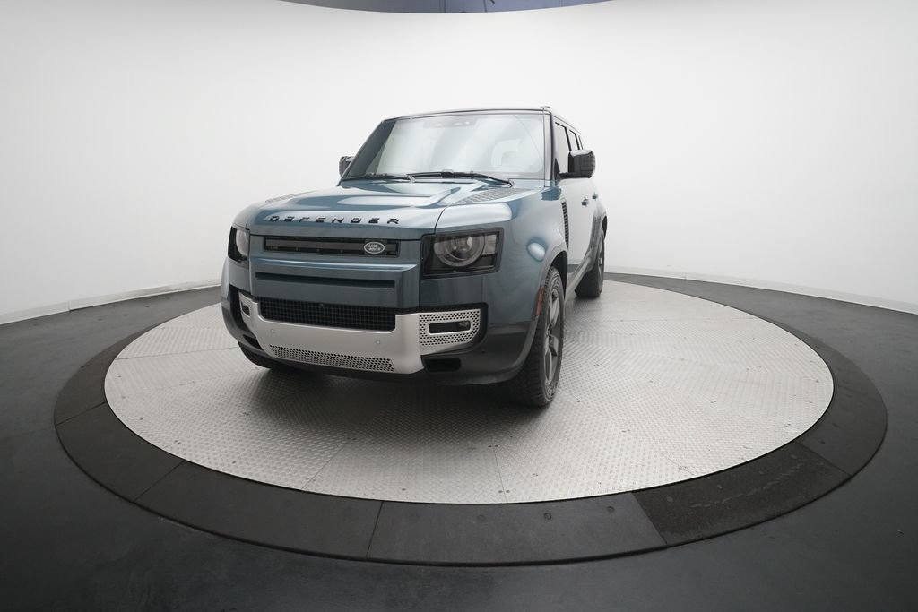Used 2025 Land Rover Defender 110 S AWD/4WD image 12