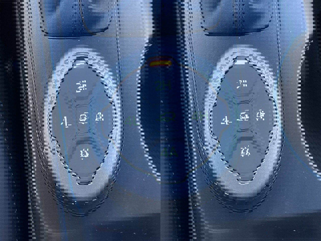 New 2025 Ford Bronco Outer Banks w/ Sasquatch Package image 9