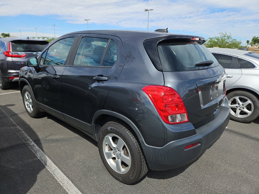 Used 2016 Chevrolet Trax LS AWD/4WD image 2
