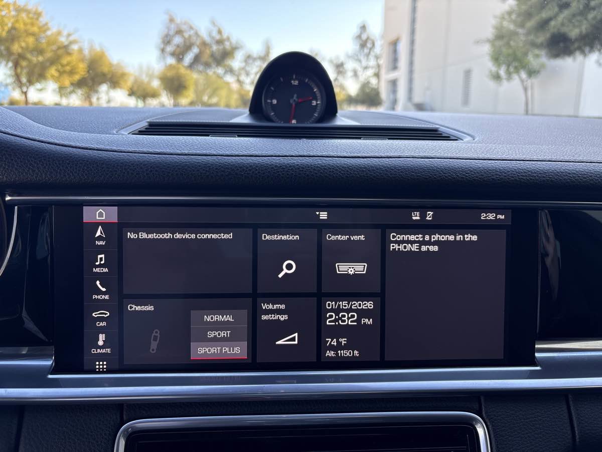 Used 2020 Porsche Panamera 4 w/ Premium Package Plus image 27