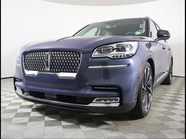 Used 2021 Lincoln Aviator Reserve w/ Equipment Group 202A AWD/4WD image 2