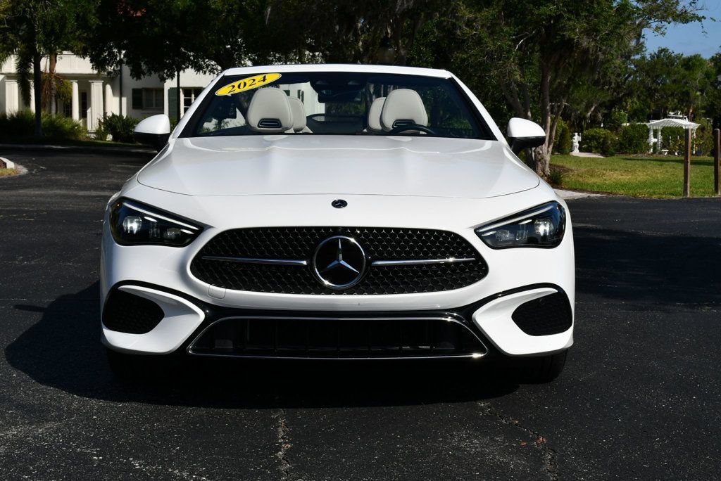 Used 2024 Mercedes-Benz CLE 300 4MATIC Cabriolet w/ Driver Assistance Package image 9