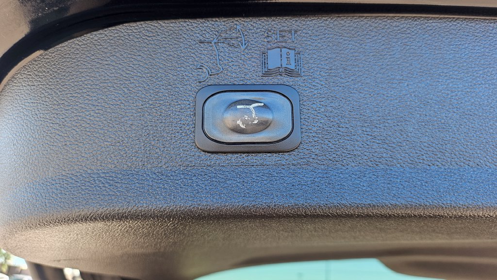 Used 2019 Ford Escape SEL FWD image 16